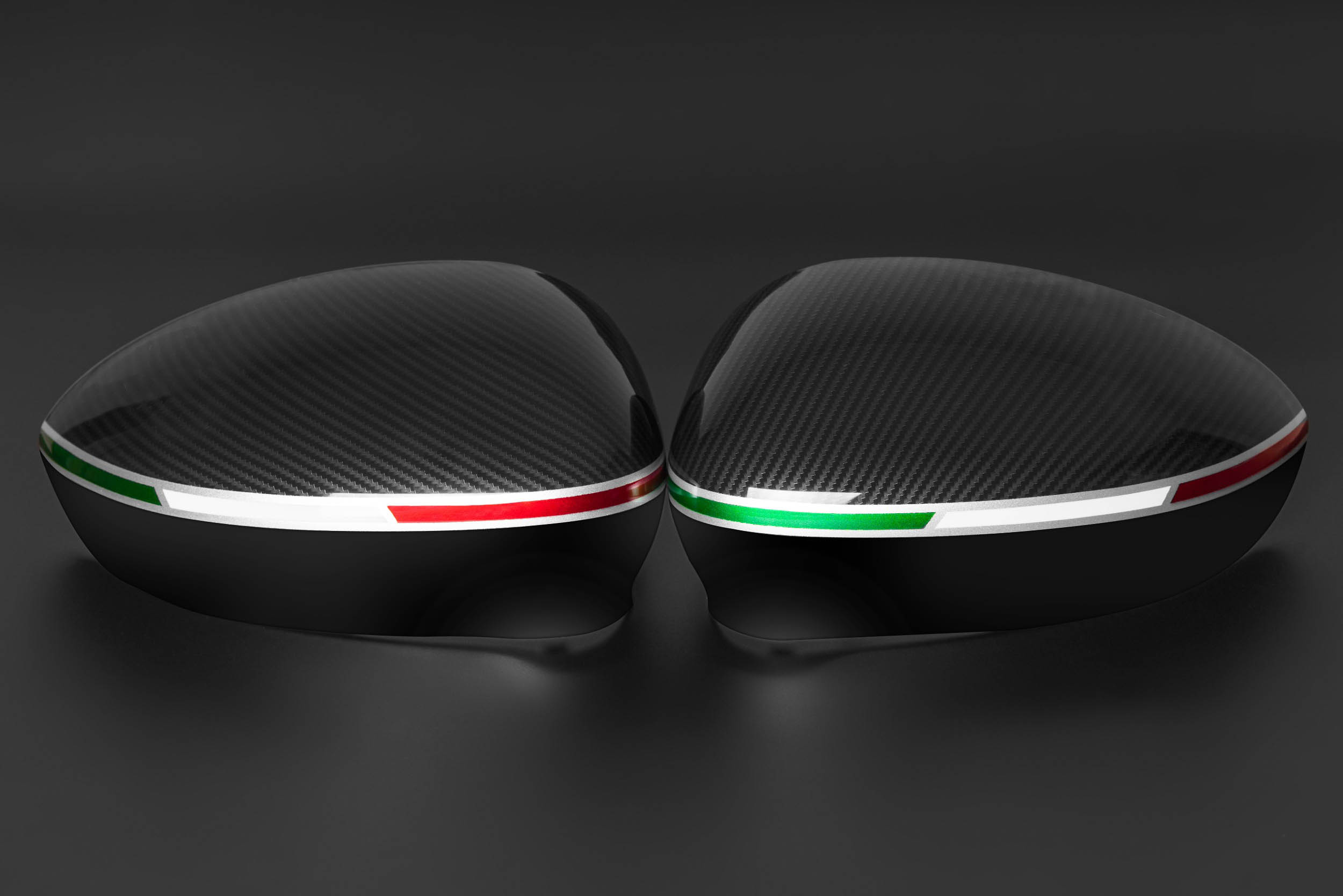 Abarth mirror caps carbon look italian flag 2 Tricolore detail on Abarth 500/595 mirror cover