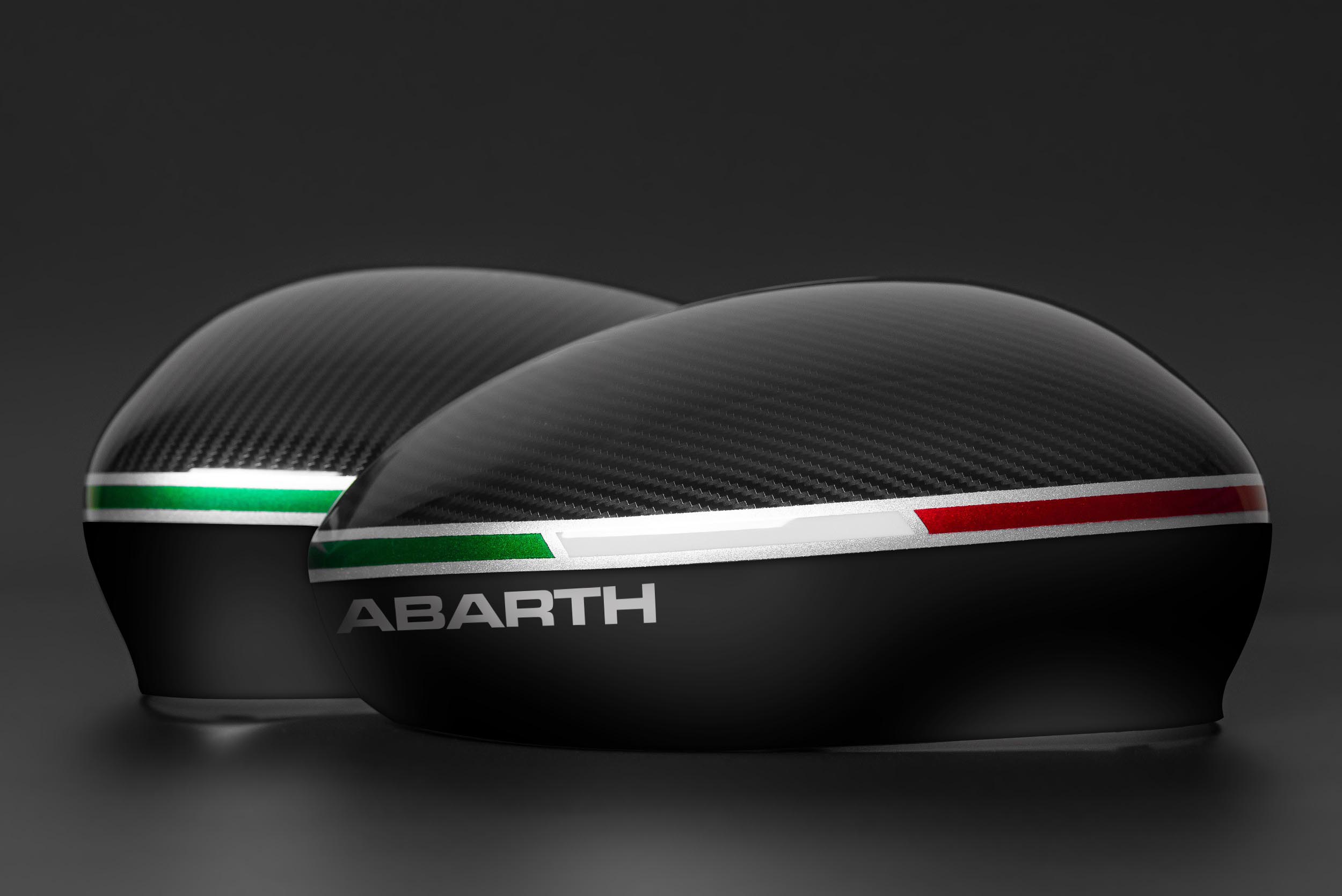 Carbon-look Abarth mirror caps with ABARTH lettering