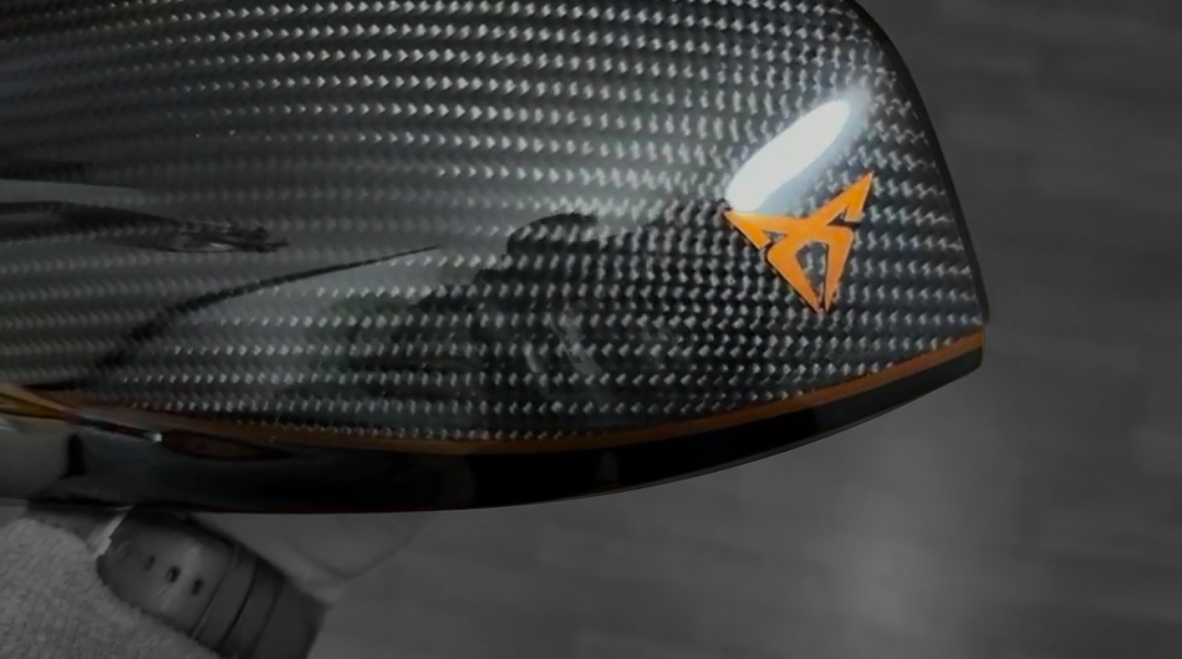 cupra formentor real carbon mirror caps with copper logo 3 cupra formentor real carbon mirror caps with copper logo 3
