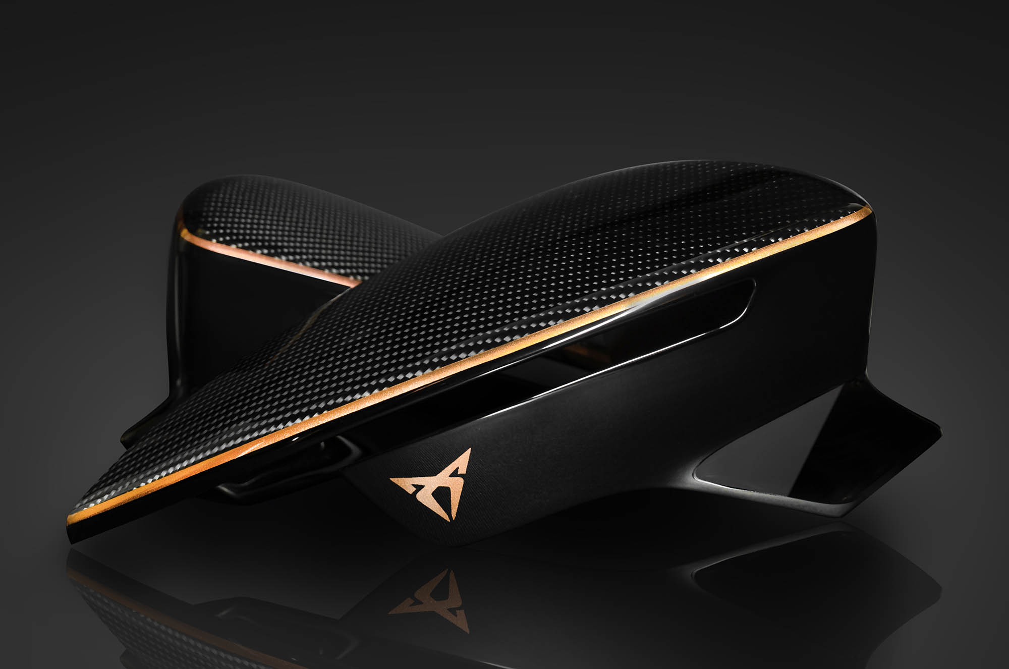 cupra leon real carbon mirror covers with logo cupra leon real carbon mirror covers with logo